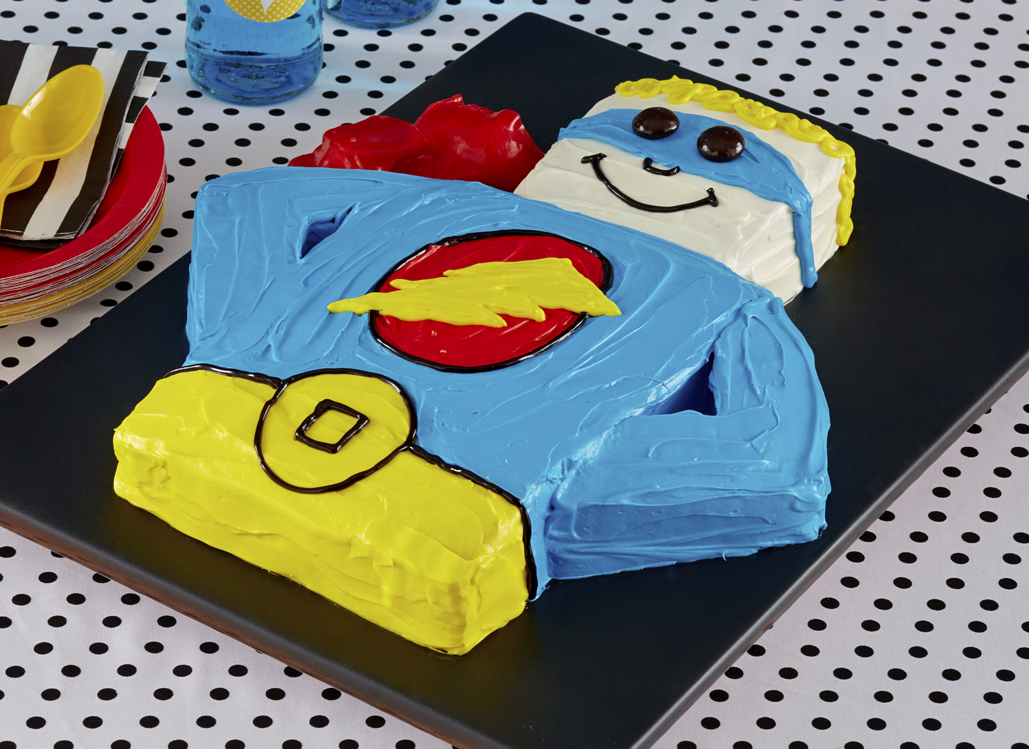 Amazon.com: Wilton Superman Cake Pan: Home & Kitchen